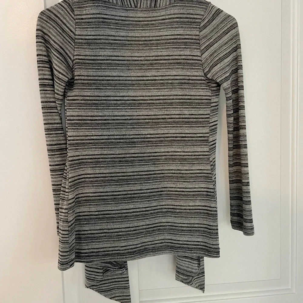 Cardigan - Picture 4 of 4